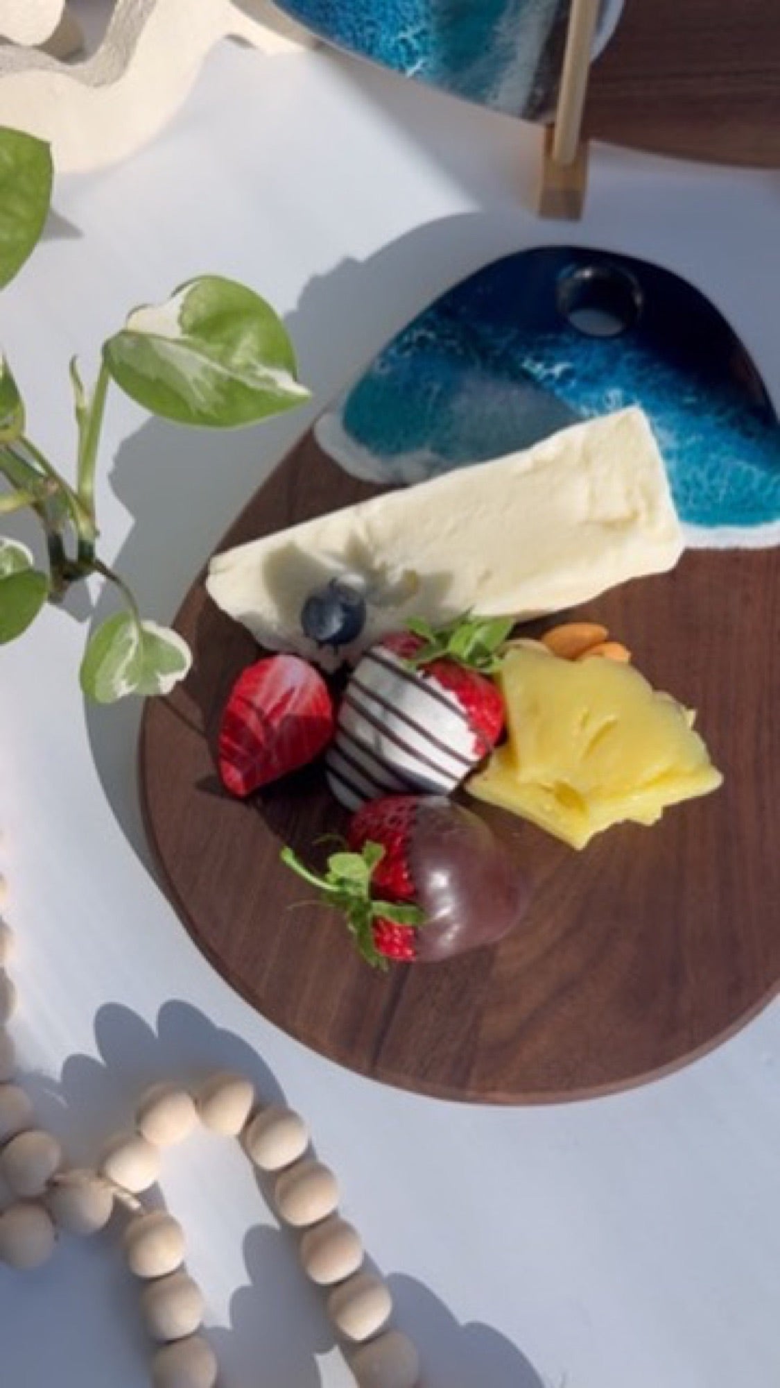 Avocado Shaped Ocean Resin Walnut Board